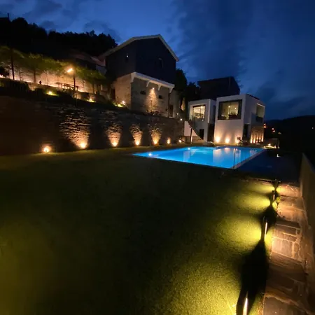 Casa Foz Do Corgo - Private Pool, Gardens And River Access Villa *