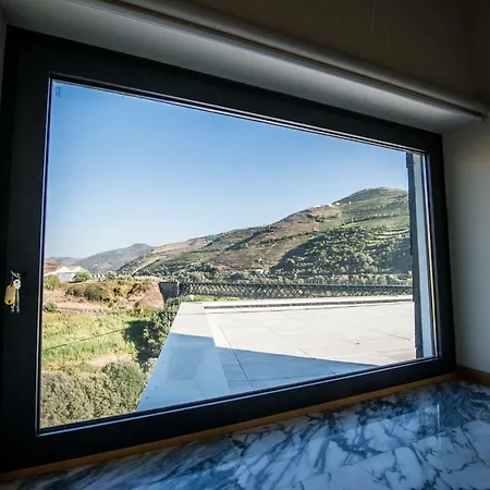 Villa Casa Foz Do Corgo - Private Pool, Gardens&river Access Peso da Régua