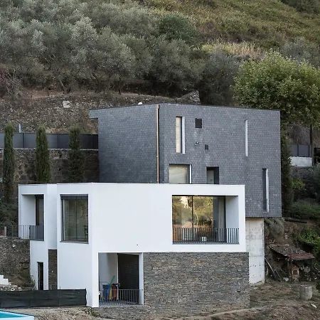 Casa Foz Do Corgo - Private Pool, Gardens And River Access Villa Peso da Régua