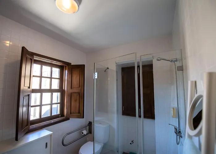 빌라 Casa Foz Do Corgo - Private Pool, Gardens And River Access 페소다레과