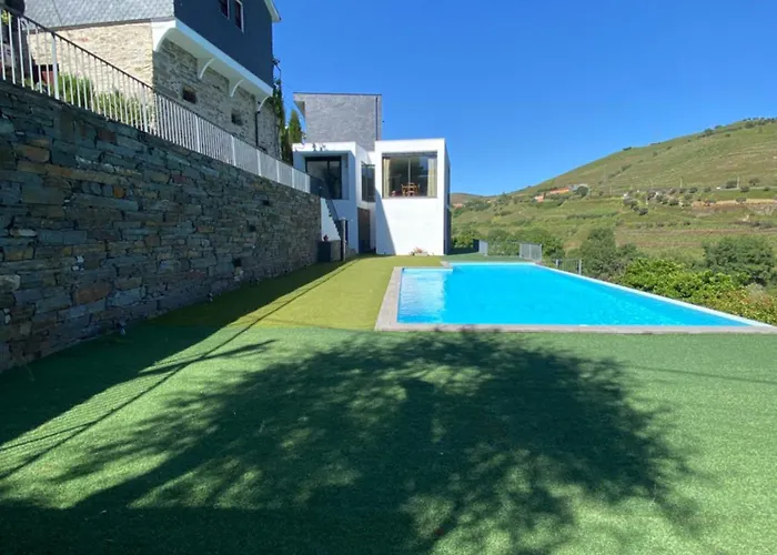 Casa Foz Do Corgo - Private Pool, Gardens And River Access Villa *
