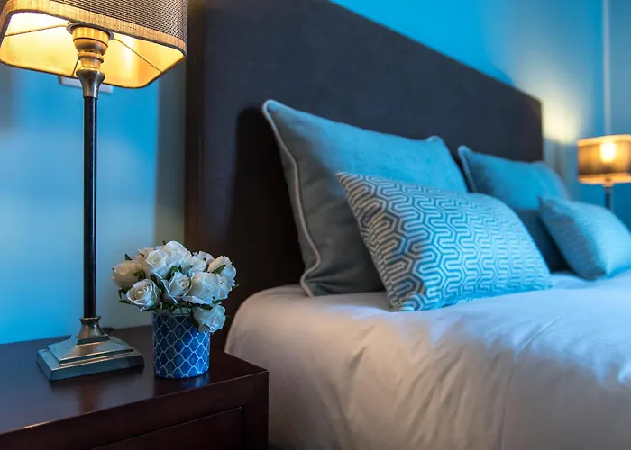 Casa Foz Do Corgo - Private Pool, Gardens And River Access Villa *