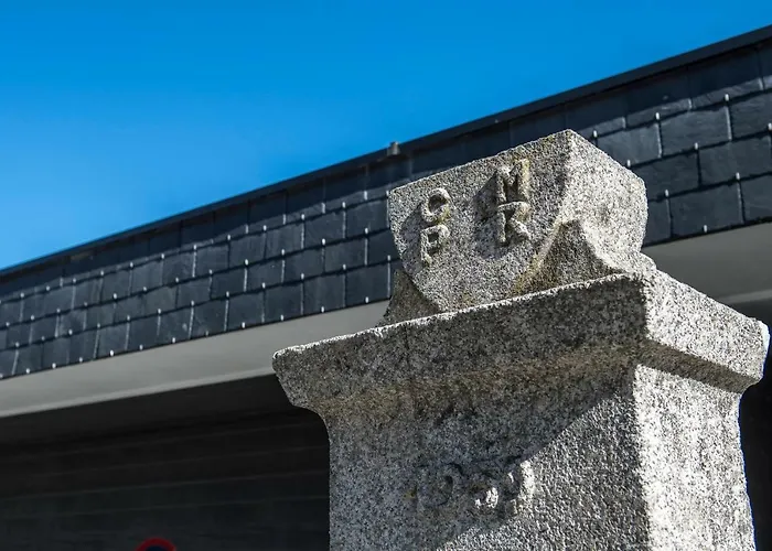 Casa Foz Do Corgo - Private Pool, Gardens And River Access Villa