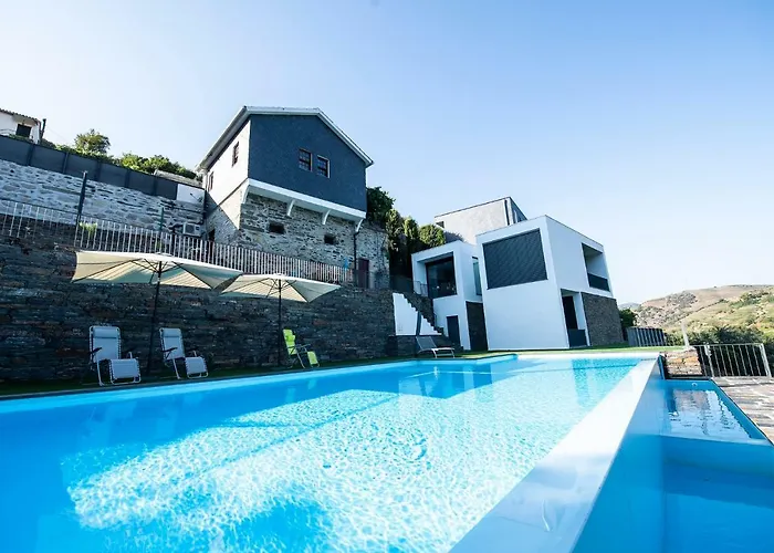 Casa Foz Do Corgo - Private Pool, Gardens And River Access Villa