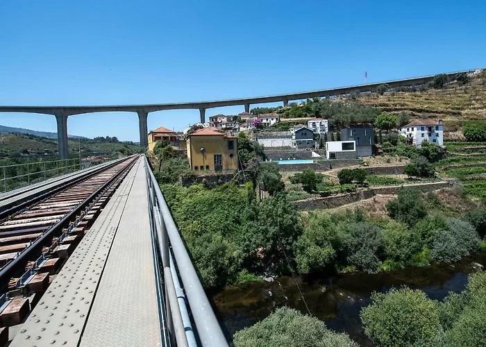 빌라 Casa Foz Do Corgo - Private Pool, Gardens And River Access